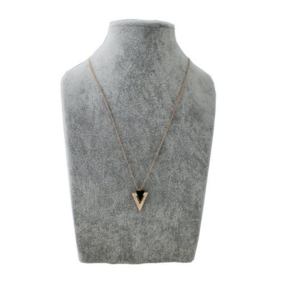 Dainty Black Gold Triangle Pendant Adjustable Chain Necklaces - Picture 5 of 5